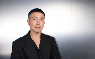 Celebrity Makeup Artist Kristyan Low's Sculpting Technique For A 5-Minute Facelift