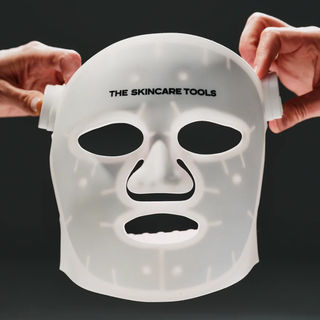 5 Reasons Dermatologists Recommend the 4D Pro Ultimate LED Face Mask