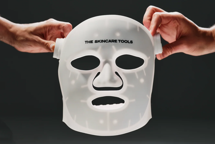 5 Reasons Dermatologists Recommend the 4D Pro Ultimate LED Face Mask